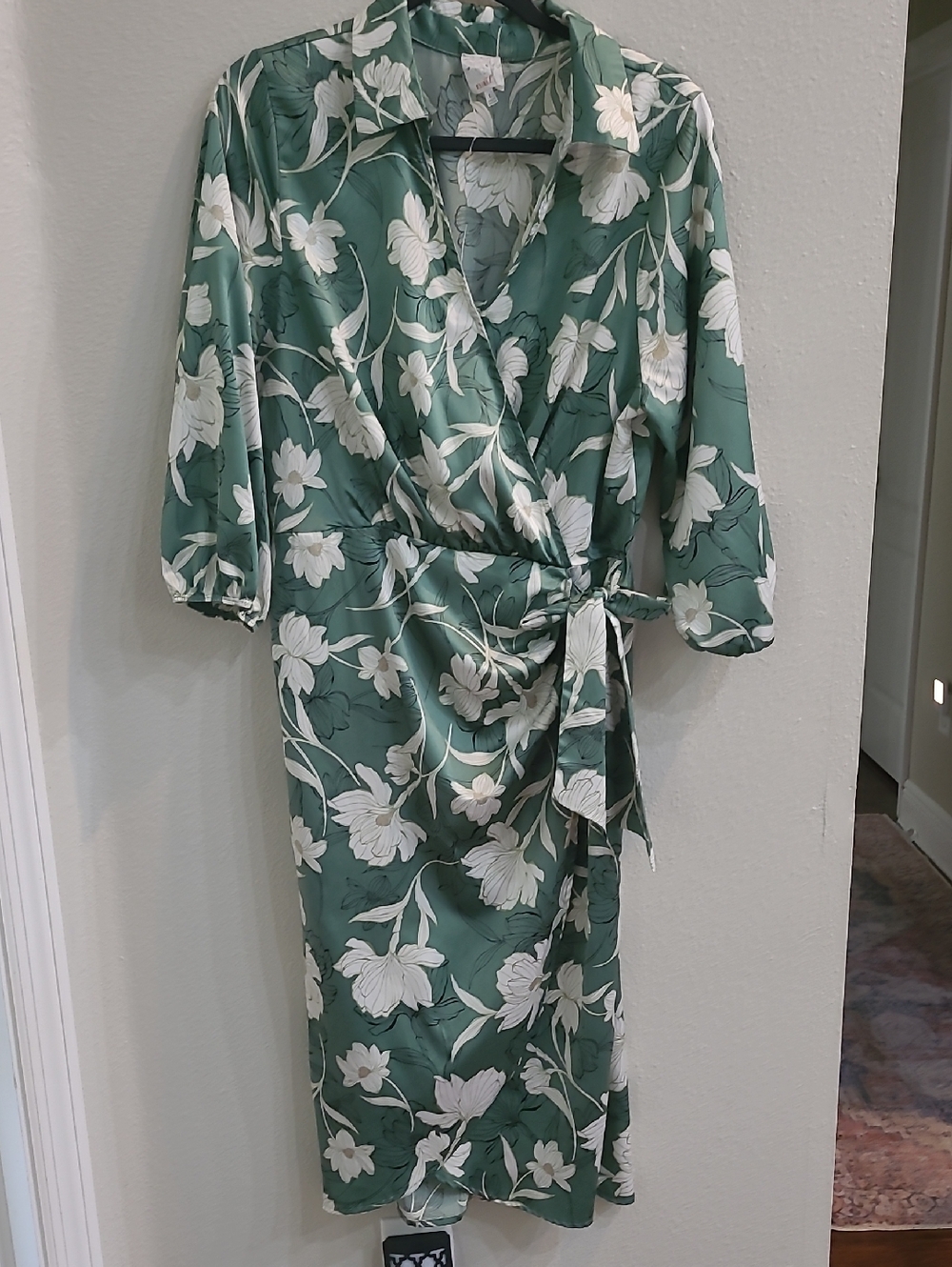 Naif Floral Faux Wrap Midi Dress in Sage Green Size Large